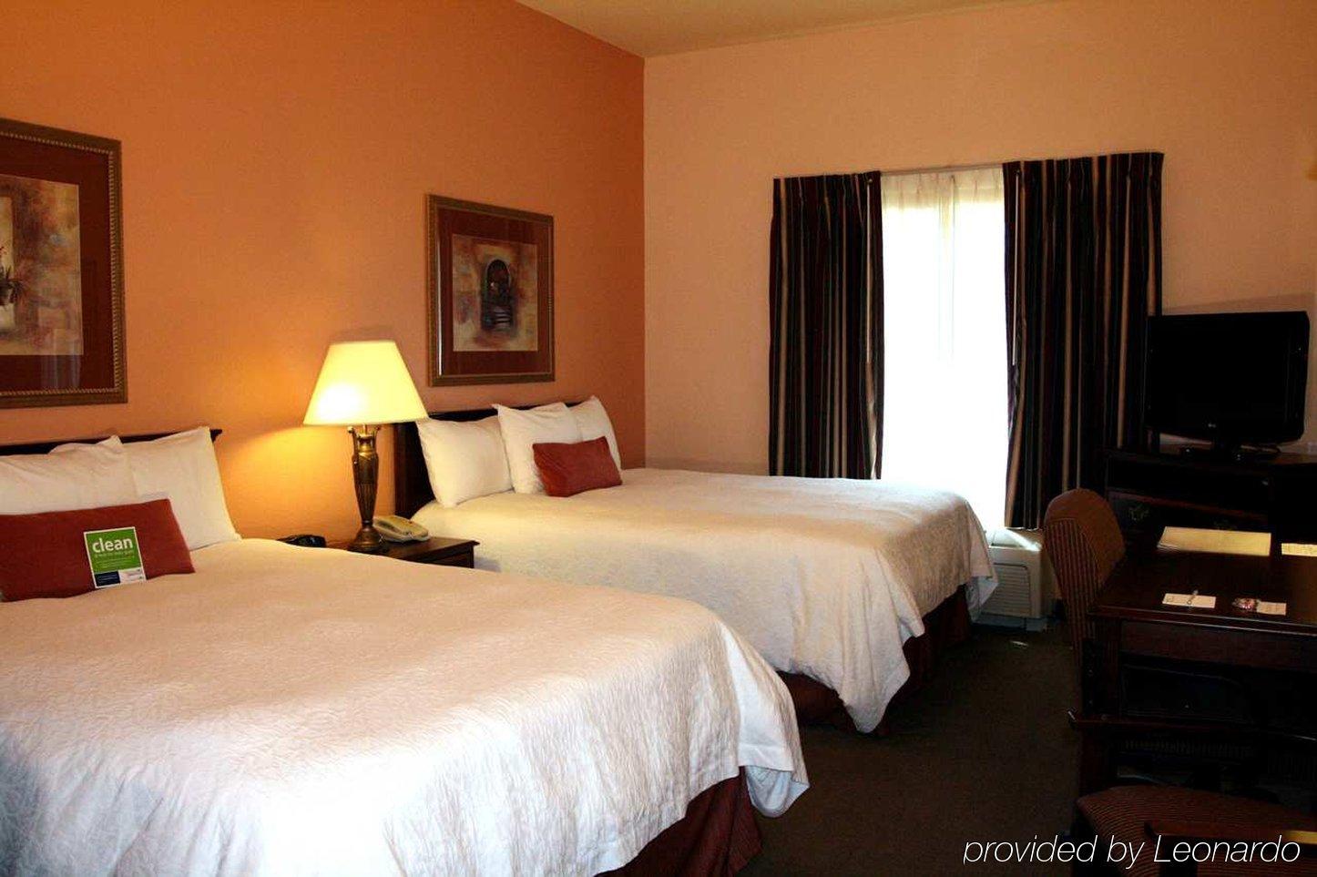 Hampton Inn&Suites Denton Zimmer foto