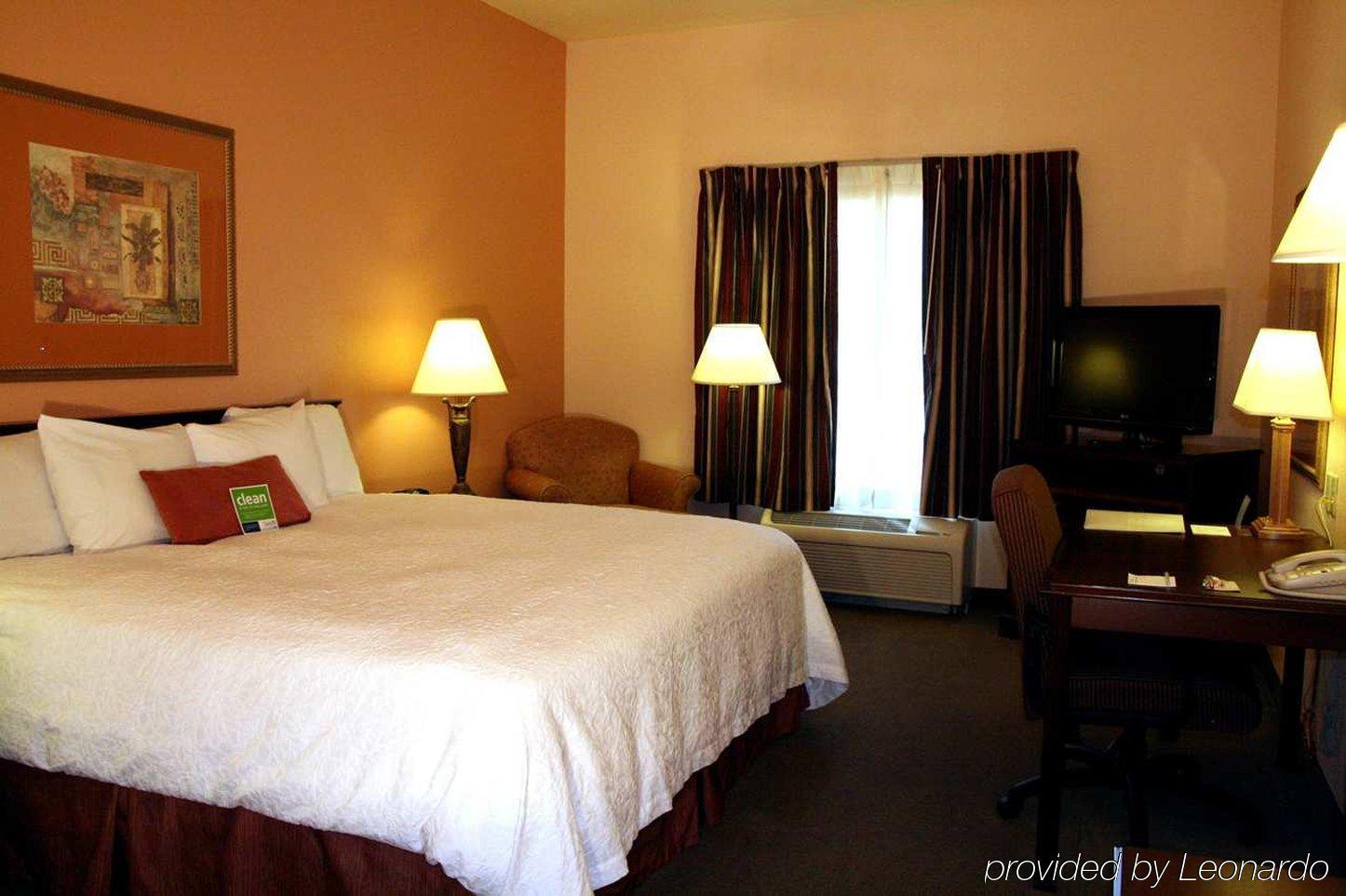 Hampton Inn&Suites Denton Zimmer foto